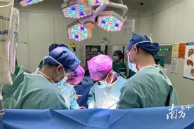 广东医生国际上首次完成“无缺血”肝脏+胰岛移植图片