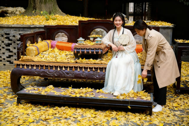 抓住秋天的尾巴 | 台儿庄古城秋色打卡指南，附私藏机位！