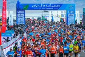 2023赛里木湖马拉松赛落幕图片