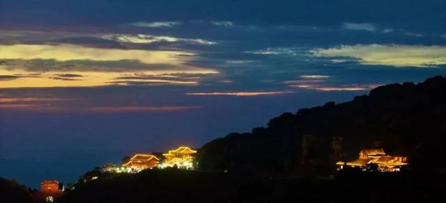 组图｜夜览泰山 别样之美
