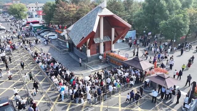 月洗碧潭 秋满林梢 中秋佳节 珍藏美好祝愿