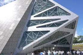 解锁飞行视角、穿越古典园林，台青跨海游览广东感叹超乎想象视频封面
