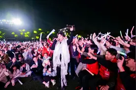中南民族大学与中央民族歌舞团共谱新篇章图片
