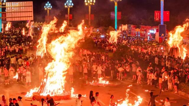 【激情火把节 最炫民族风】这个夏天，西昌“真火”
