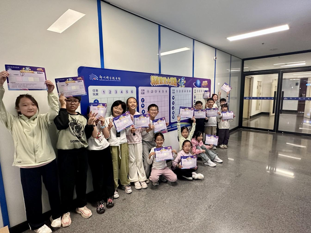 70000人次打卡  郑州科技馆科学“庆”双节