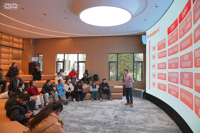 资深旅游从业者彭琴:做一名黔西南故事的讲述者传播者