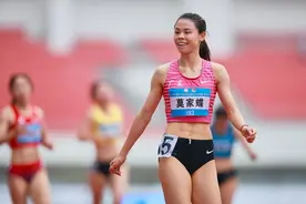 达标奥运！广东跨栏名将莫家蝶以400米栏个人最佳成绩夺冠图片