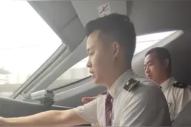 一段视频引发网友热议！原来高铁起步这么麻烦图片
