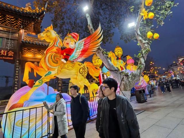 第40届秦淮灯会1月21日亮灯