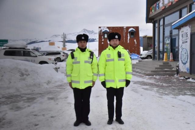 伊垦公安圆满完成第二届冰雪文化旅游活动安保任务