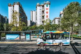成都推出天府微巴：路程短、站点少、运转快、车型小，填补常规公交服务盲区图片