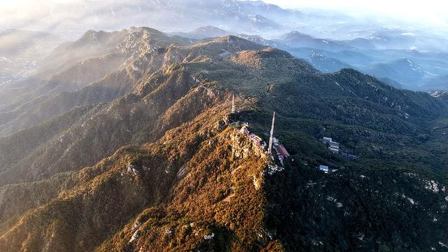 临沂：蒙山晨景