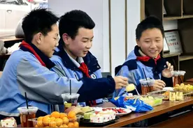 期末“鸡飞狗跳”？杭州初中校长书记亲手制作冬日限定下午茶，助力“无痛”过期末图片