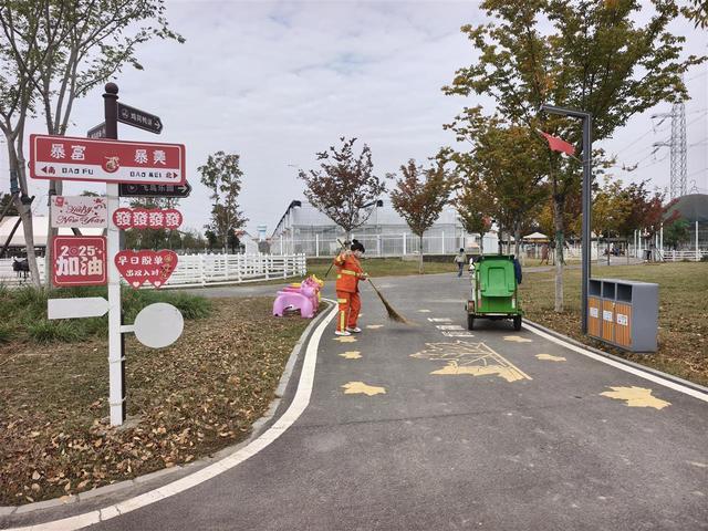 东西湖区梧桐雨公园400公顷美景的保洁密码