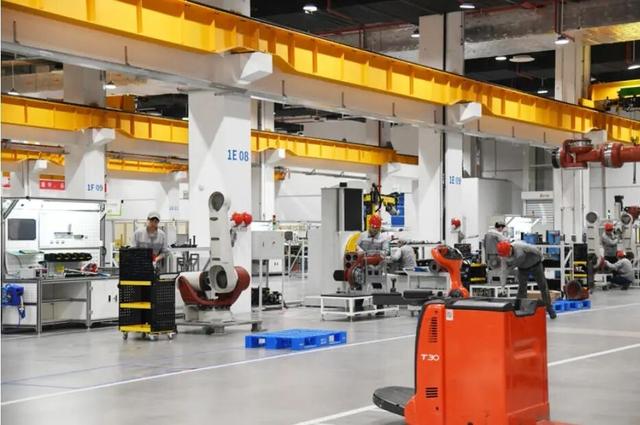 在南京，是什么让他们“一投再投”？