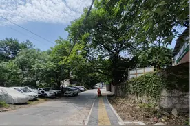 重庆巴南区：改造提升人行道 铺好居民舒心路图片