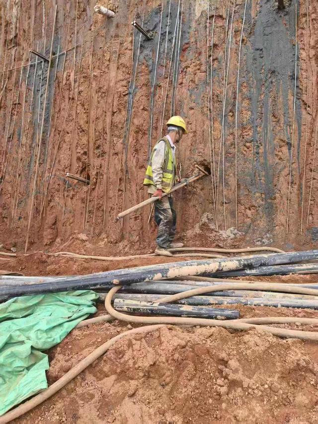 福建一大坝被指偷工减料 官方调查