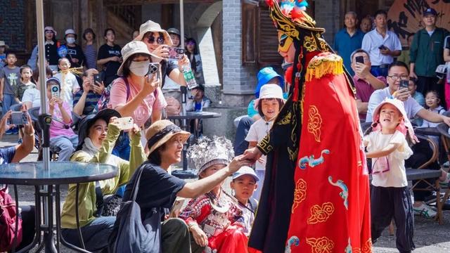 最新预告！【月满和顺·燃情国庆】2025和顺古镇国庆狂欢节即将开启！