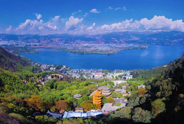 【跟着赛事游凉山】“川超”开zuá！赴一场凉山之约，足球与山水都是最美风景线