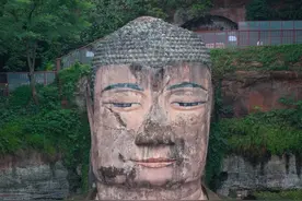 飞阅中国丨世界遗产在中国：乐山大佛图片