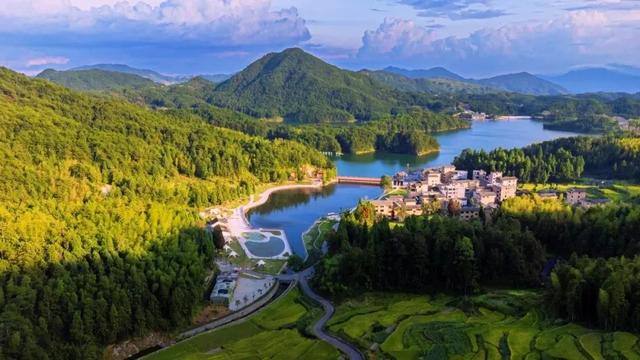 热热热！明代文豪笔下“山多云易生”的清凉结界！24.6℃，2天1夜，马上出发~