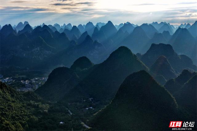 秋游时刻丨人间仙境何处寻？桂林山水给出答案