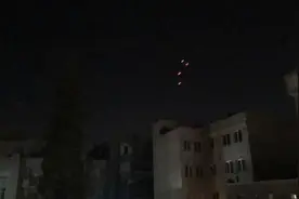 伊朗首都附近传出爆炸声图片