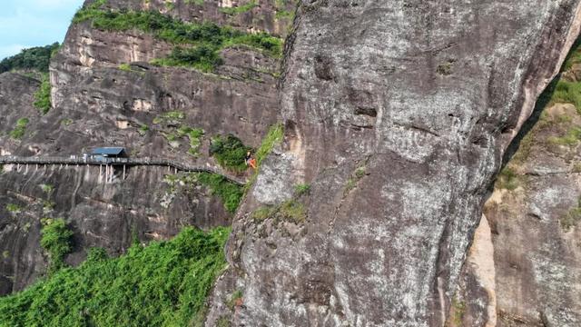快乐牵着鼻子走！2025“龙虎天下绝”岩壁速降赛即将燃爆象鼻山！