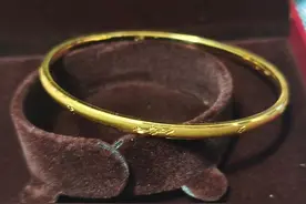 部分一口价黄金饰品不标克重，商家：想称重先交钱图片