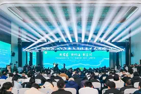 从品牌展位到产区推介会，酣客酱酒春糖“展”出酒业新气象图片