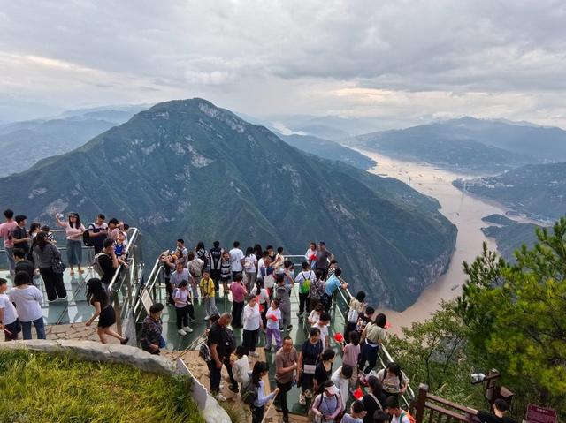 三峡景区火 奉节旅游人气旺