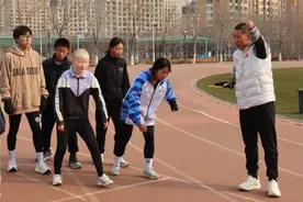 “折翼”追梦人点亮残疾青少年运动人生图片