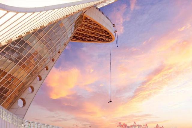 天空之境、蹦极、梦幻岛、卡丁车……来金沙滩啤酒城体验极致快感