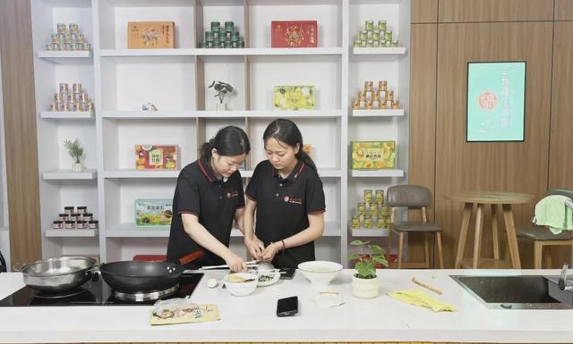 电商“突围”，让杨凌远高食品“飞”得又远又高 | 进企业看发展