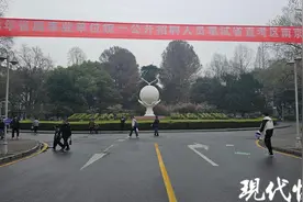 2024年江苏全省事业单位统一公开招聘笔试举行，30多万人报考图片