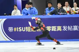 （体育）短道速滑——世锦赛：加拿大队获混合团体接力冠军(2)图片
