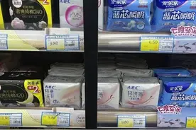 卫生巾塌房，网友催更新国标，知情人：整个行业都在想办法，会尽快推出意见稿图片