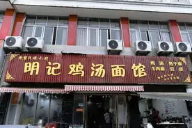 嘉鱼2天2夜旅游食玩攻略，这些地方你都去了吗？图片