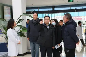闵行区委副书记、区长陈华文赴古美路街道调研美丽家园项目图片