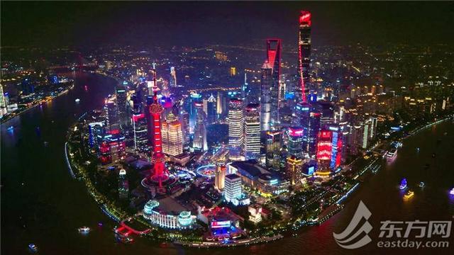 上海国际光影节 | 外滩瀑布升级回归、七宝古镇光影水舞……收藏全城打卡攻略，家门口也能出大片