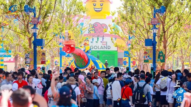 “三节同庆”欢乐倍增，国庆首日全市共接待游客358.47万人次