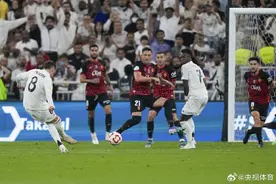 皇马巴萨会师西超杯决赛图片