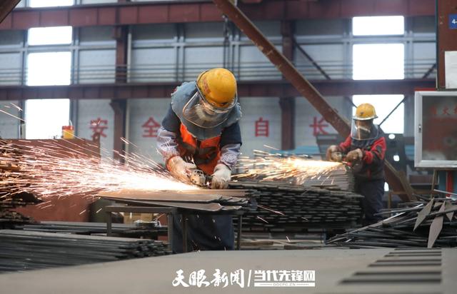 从世界第一高桥，“桥”见“贵州制造” | 七治压力容器制造有限责任公司为花江峡谷大桥供材6480吨，占全桥总重三分之一