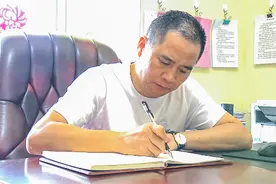 退役军人兰云科：从苦难中崛起，以爱心照亮前路图片