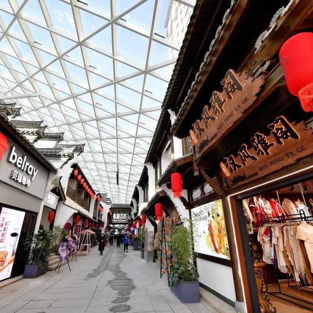 现场 || 不必下江南！今天，银川解锁塞上江南烟雨中的恒温诗意！