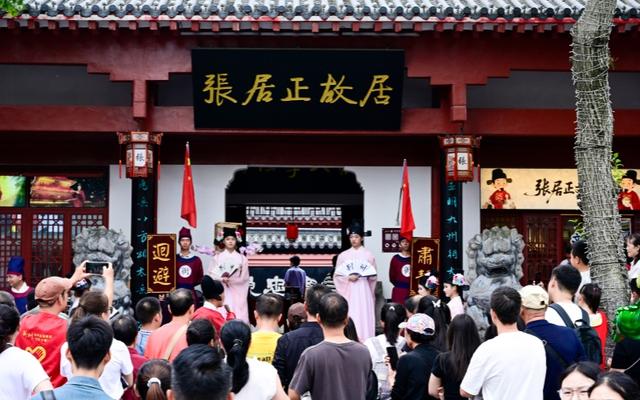 “荆”彩答卷：湖北双节人气与消费升腾双重热度