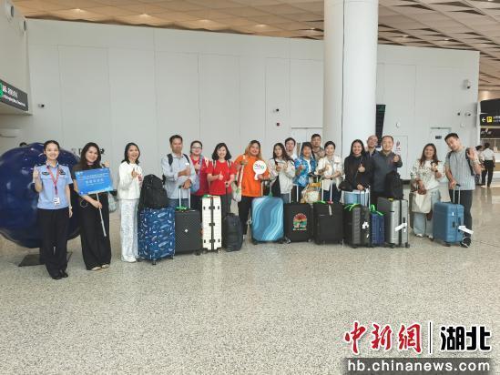 “从飞机上看到了美丽的长江！”泰国旅行商点赞宜昌