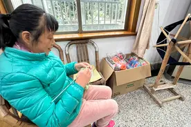 5年织200多件毛衣送山区娃  宁波慈溪这位“毛衣奶奶”暖了很多人图片