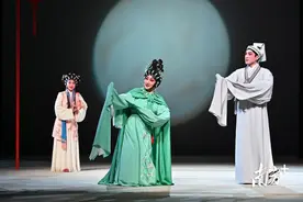 一票难求！“名家演出周”李虹陶专场上演粤剧《女驸马》图片