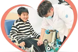 同沐暖阳 逐梦前行（民生一线·“六一”特别策划）图片